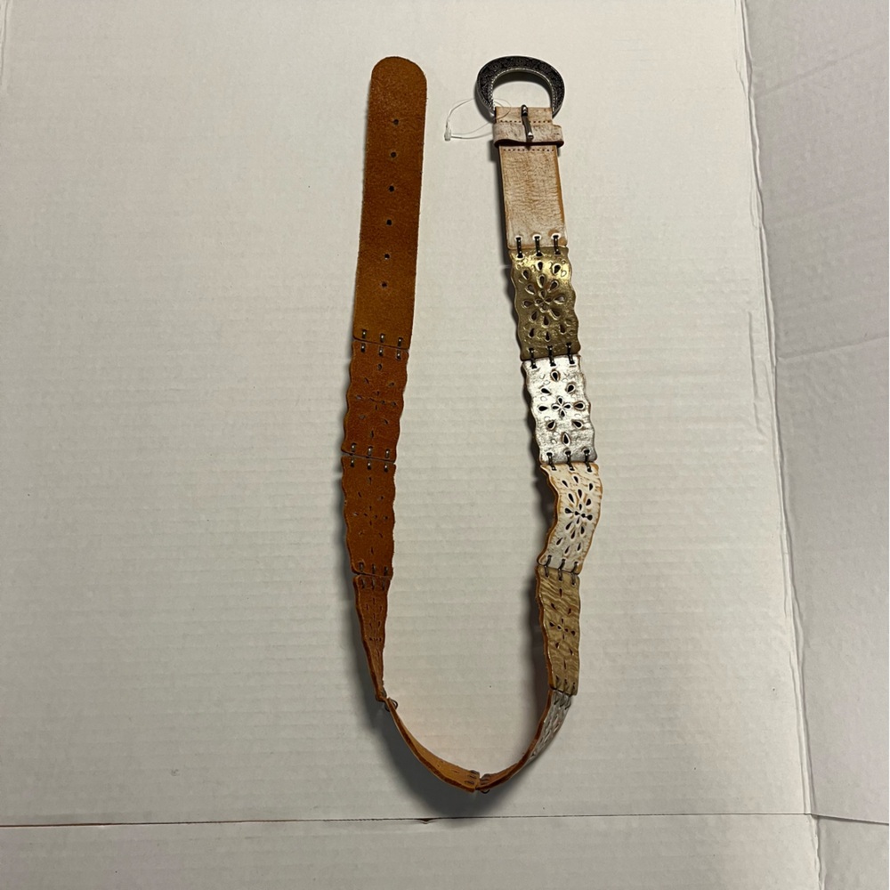 Fossil Belt Genuine Leather Gold Silver White Boho Western Sz L NWOT Unique Gift